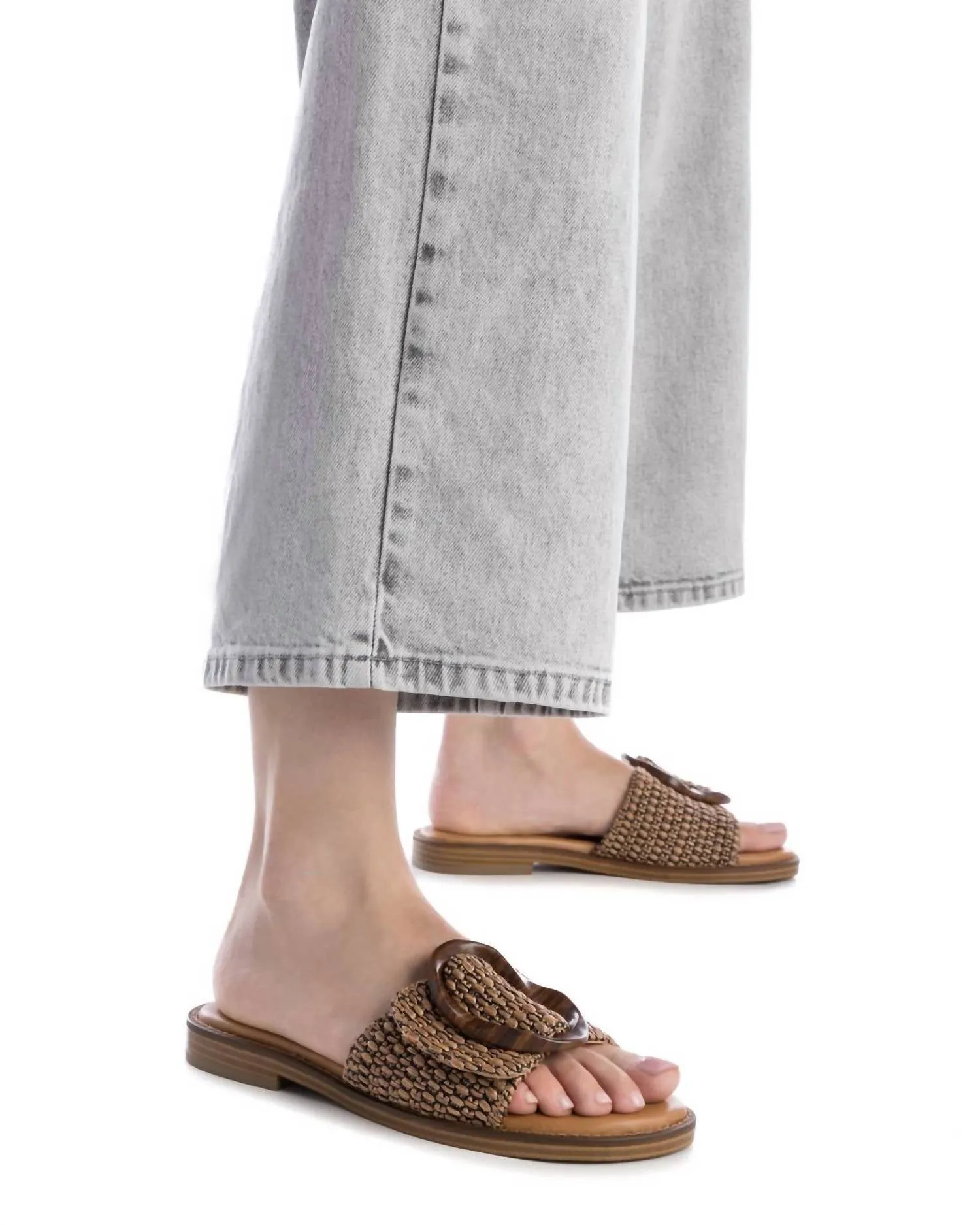 Carmela Women's Sandals 162415 In Camel