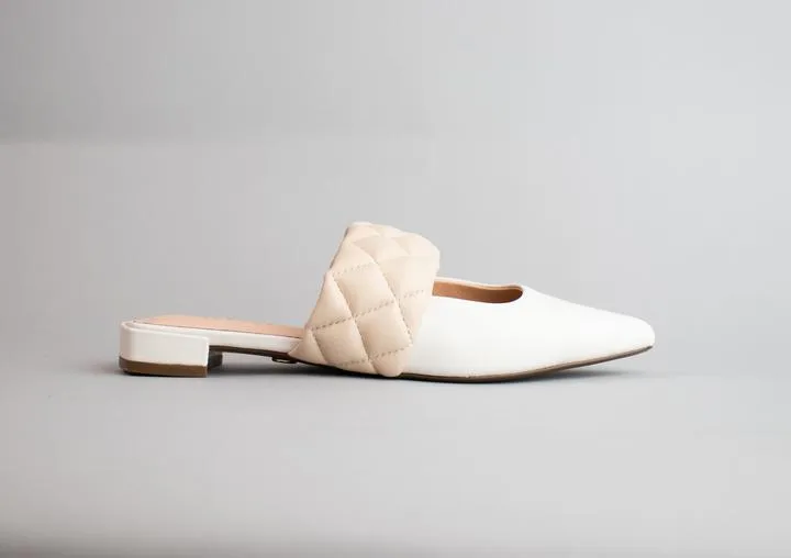 Cecelia Flats Courteous BUTTER York New COBBLER Pointed Toe ALABASTER Sandals Slide Great deal Mules