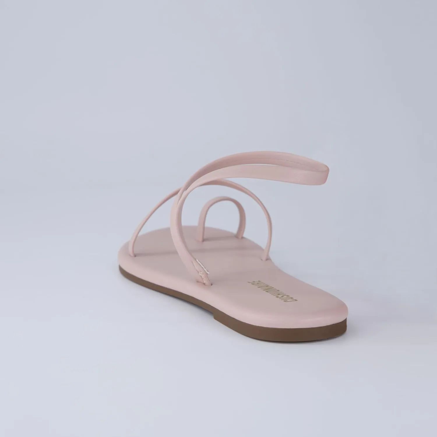 CUSHIONAIRE CHAI Women’s Strappy Sandals – Flat Sandals for Women, Comfortable Beach Sandals, Summer Slip-On Shoes, Casual Dressy Sandals
