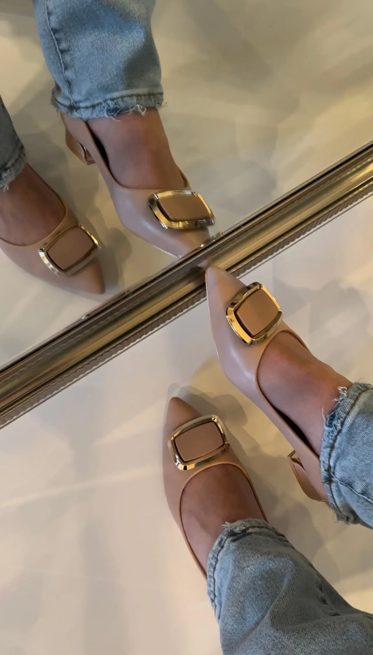 Fallon Pointed Toe Flat - Beige