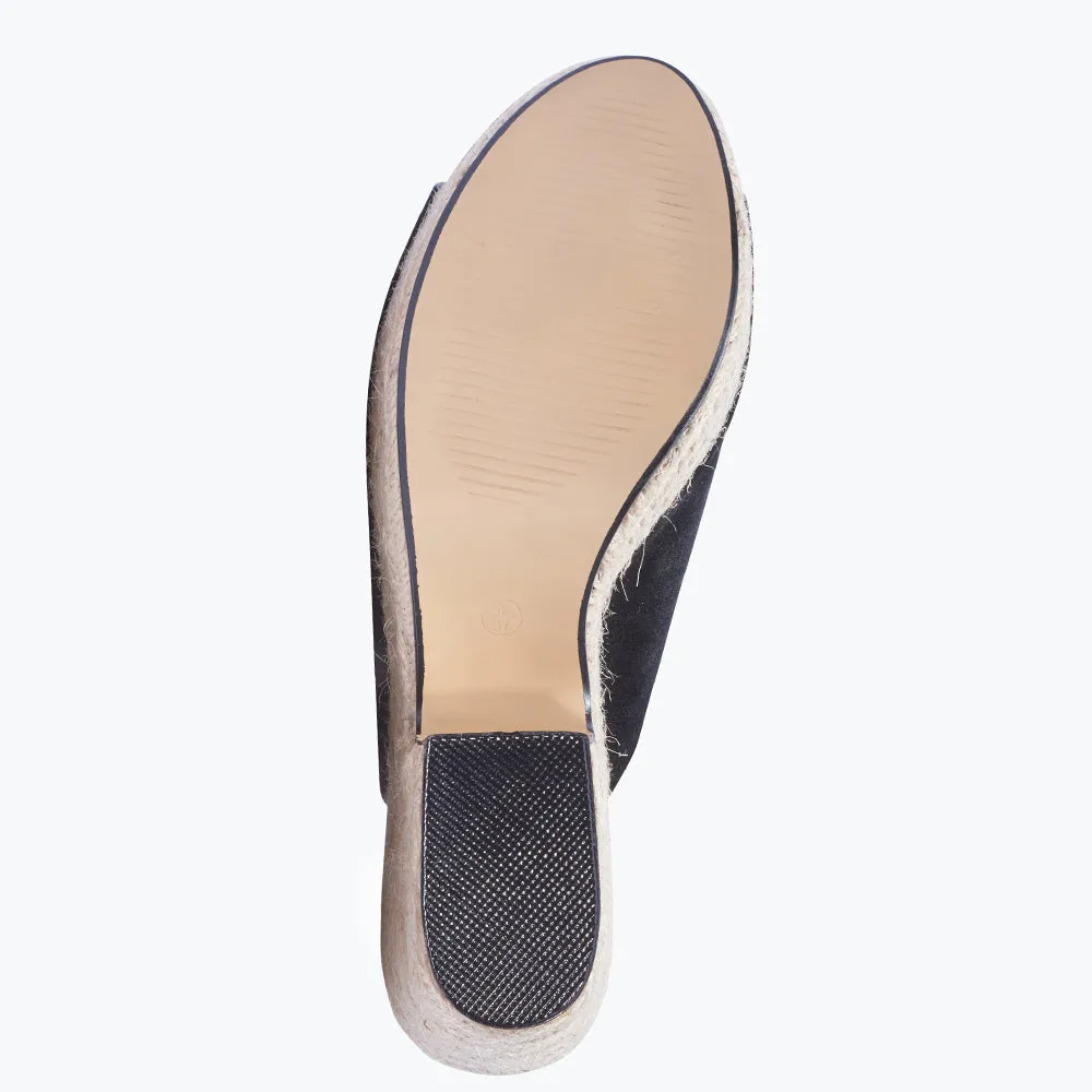 Lenka1-Black