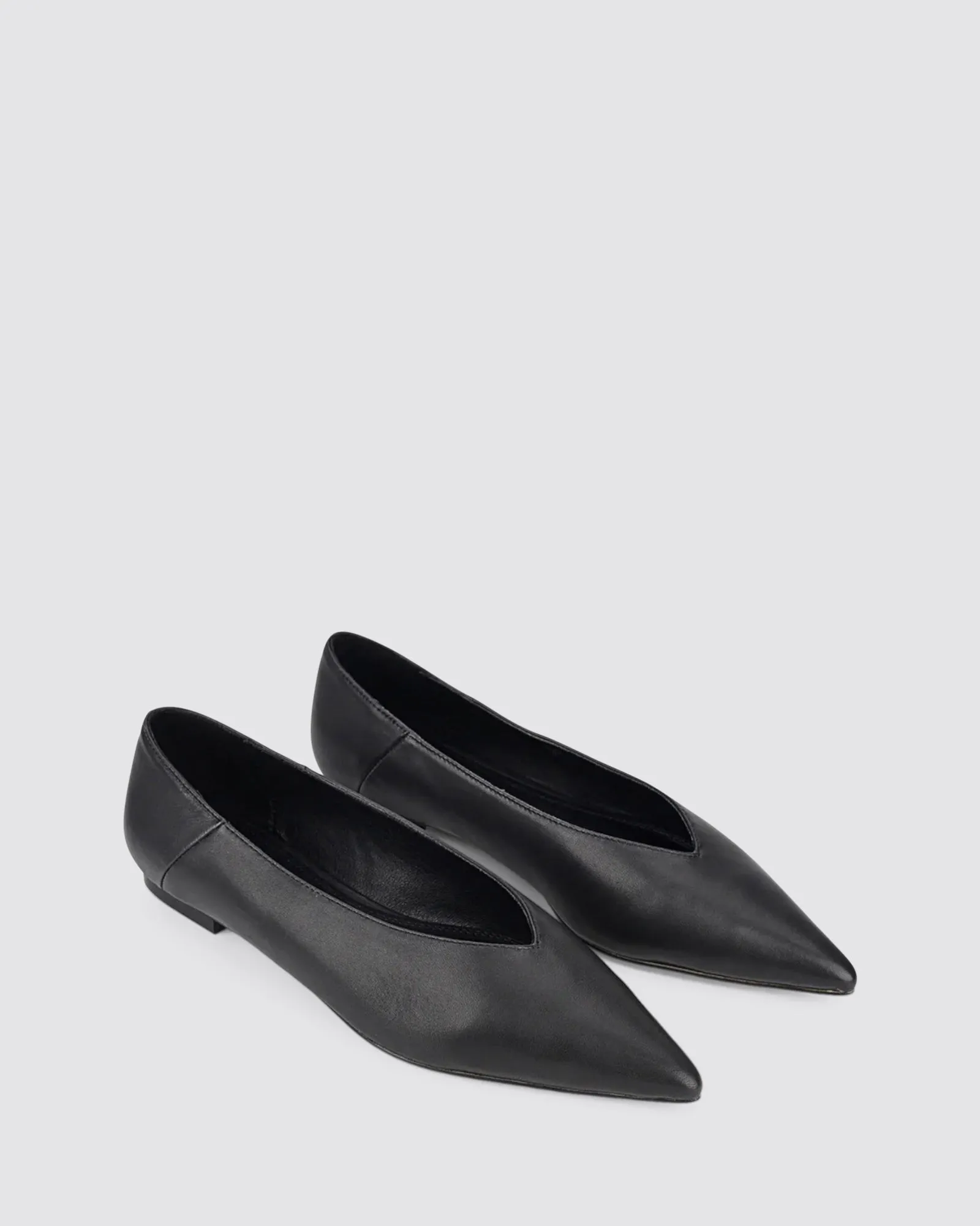 LOCKE FLAT PUMPS BLACK LEATHER