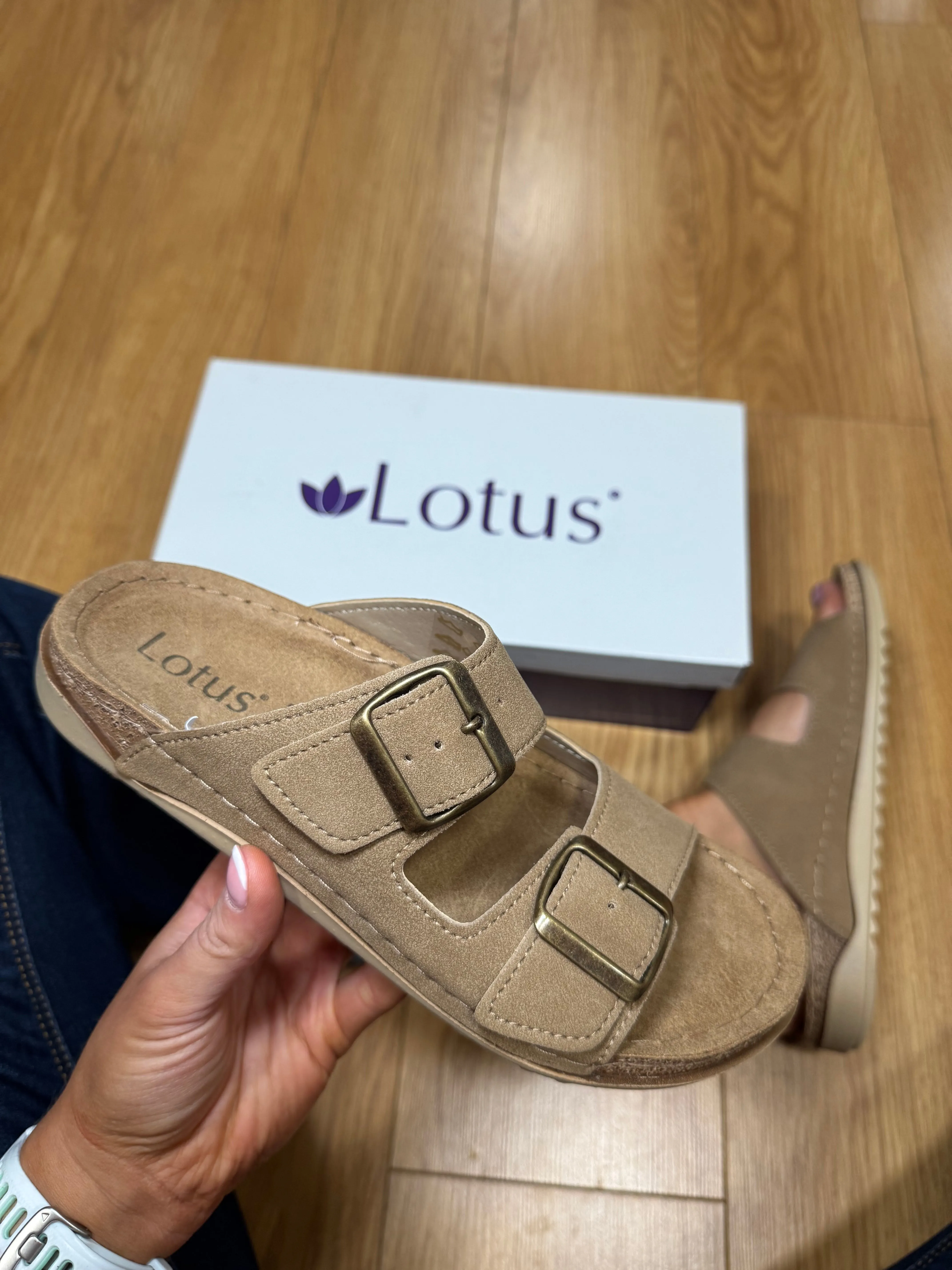 Lotus Trento Natural Slider