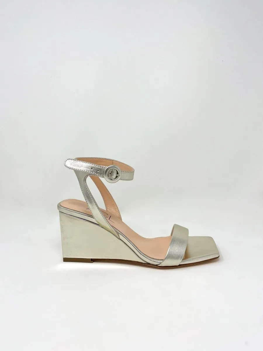 Mimi Sandal in Sandy
