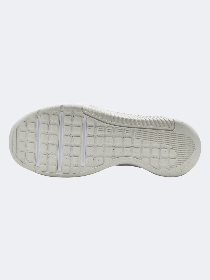 Nike Mc Trainer 3 Women Training Sneakers White/Bright Crimson