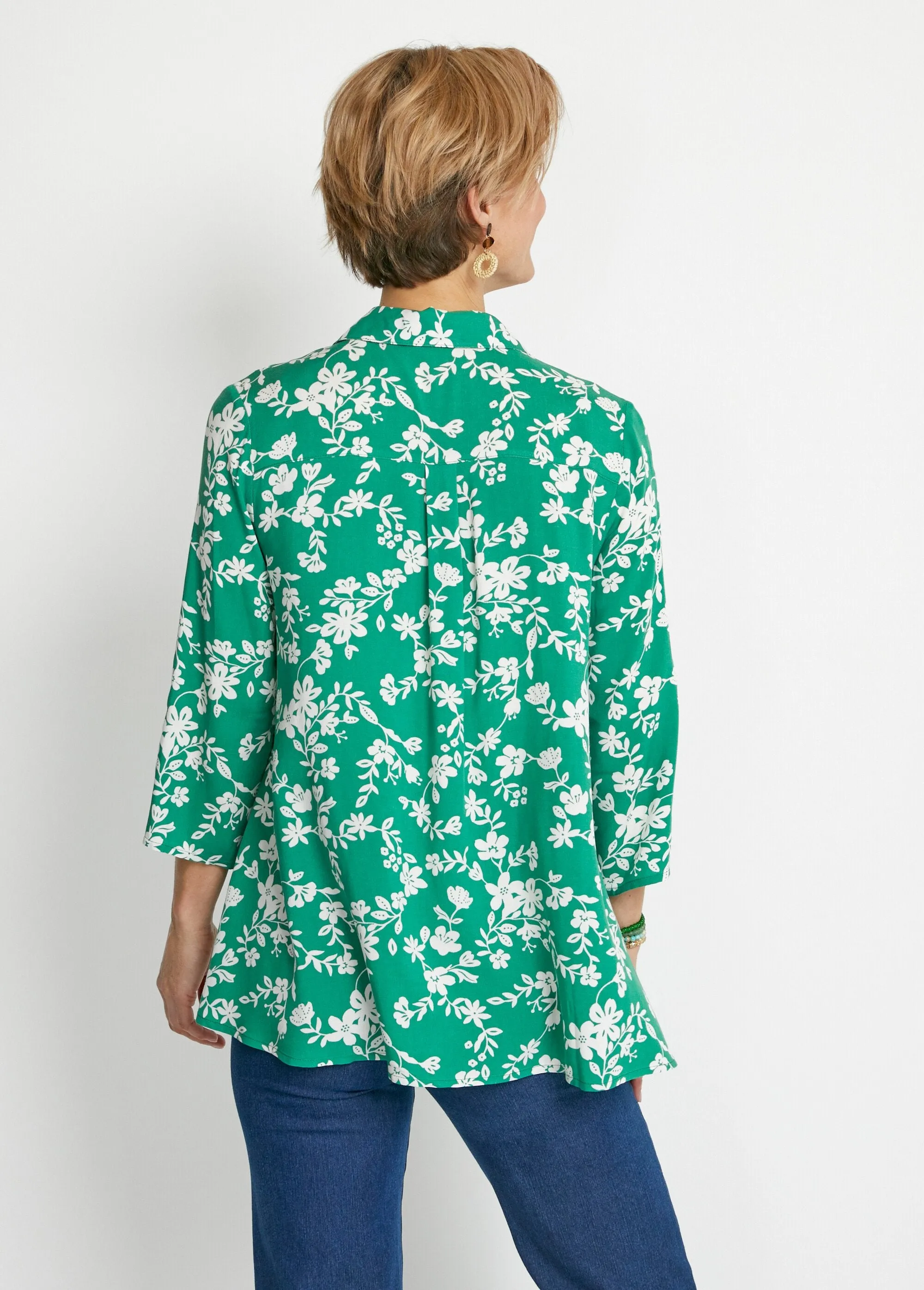 Printed blouse with 3/4 sleeves and longer back
