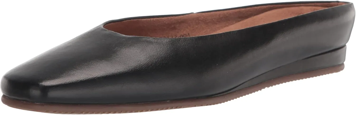 SoftWalk Women's Clog Loafer, Black, 6.5 Narrow