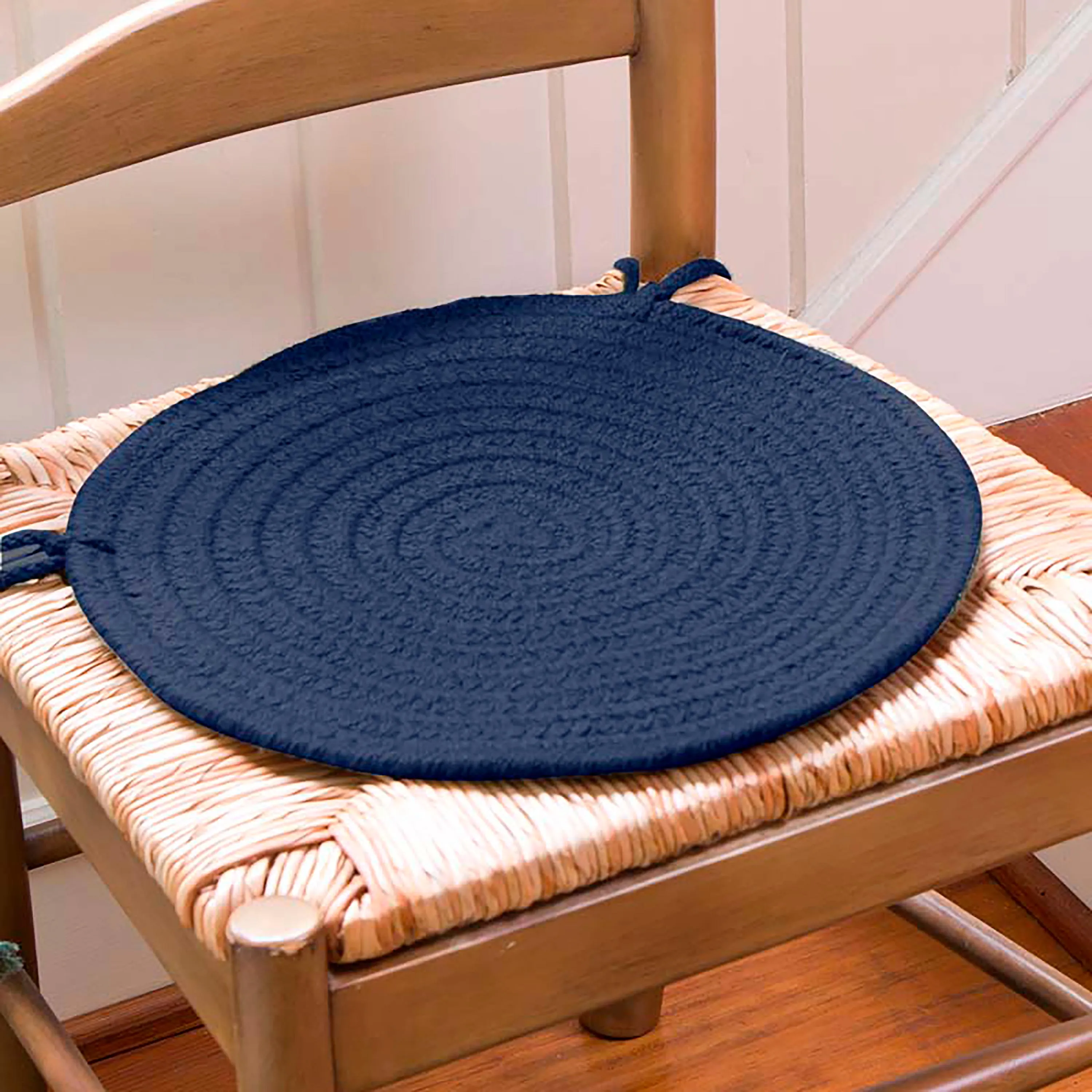Solid Color Country Classic Braided Polypropylene Chair Pad, 15" dia.