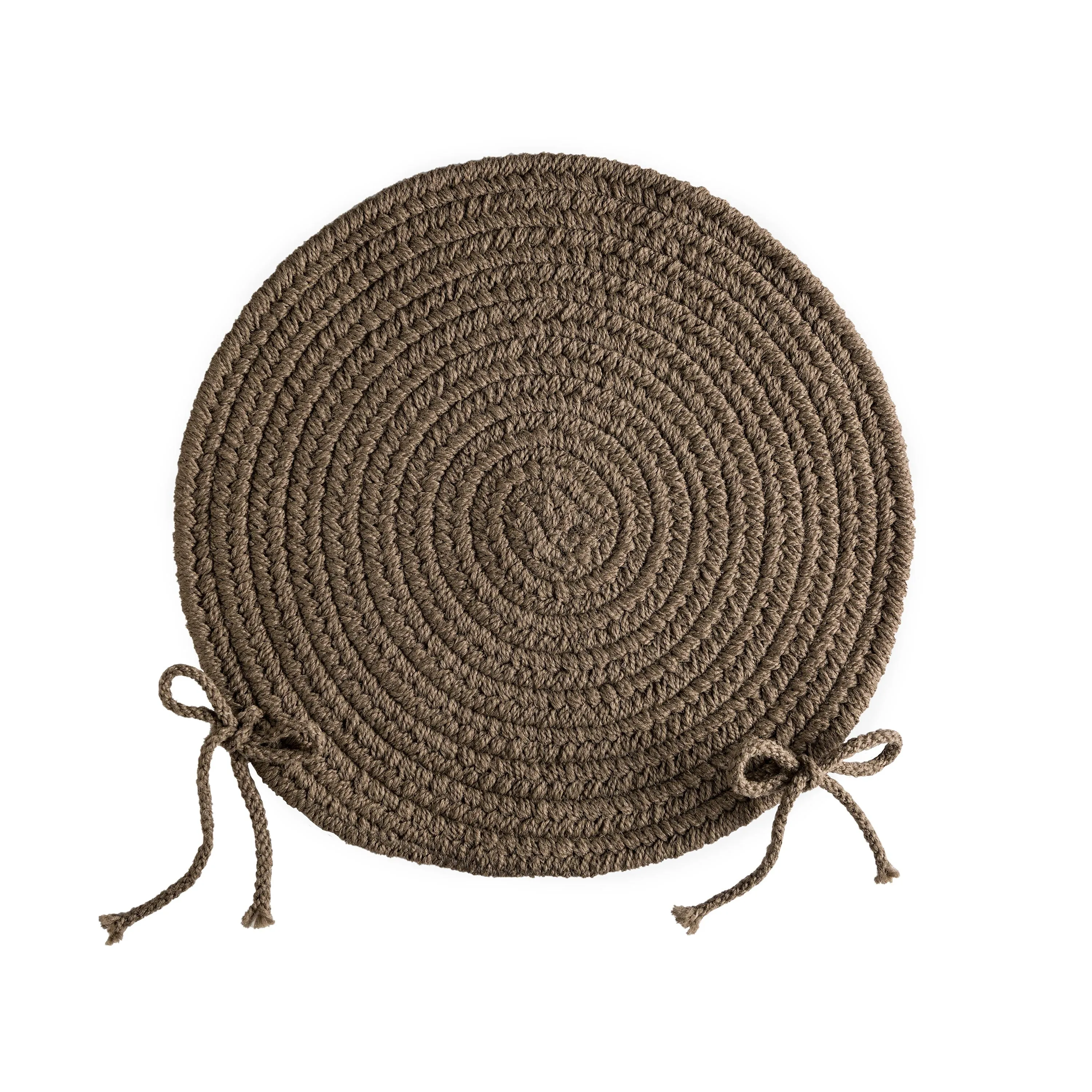 Solid Color Country Classic Braided Polypropylene Chair Pad, 15" dia.