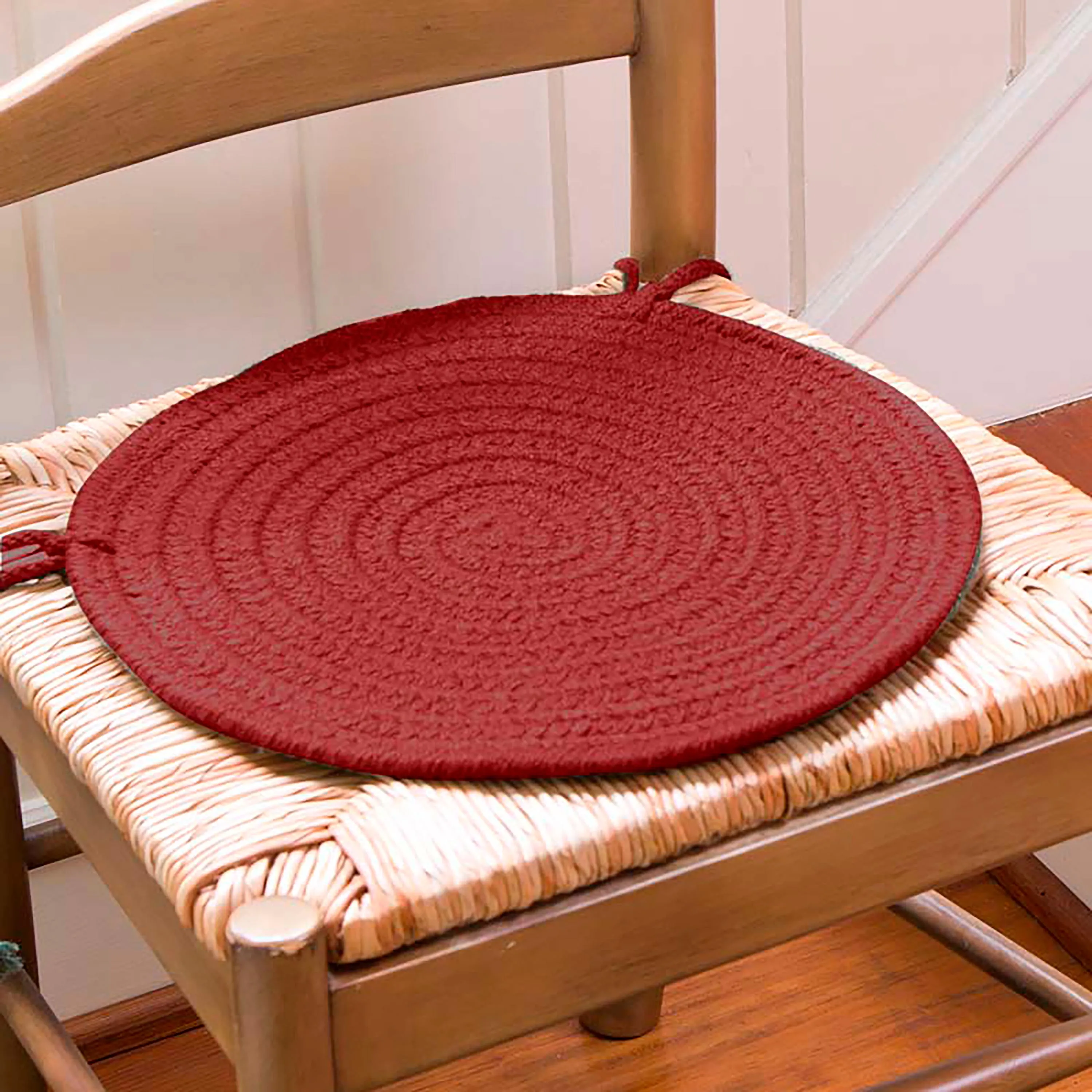 Solid Color Country Classic Braided Polypropylene Chair Pad, 15" dia.