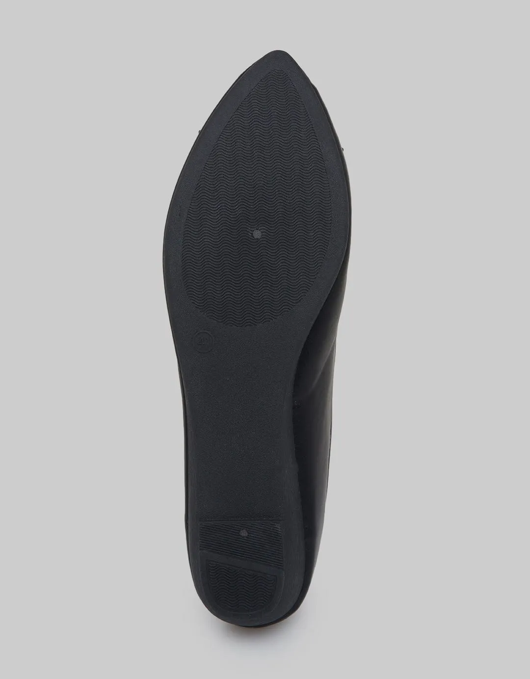 St. Yves Ballerina Pointed Sepatu Flat Wanita
