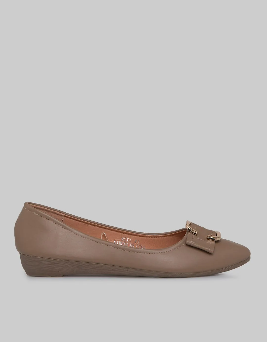 St. Yves Ballerina Pointed Sepatu Flat Wanita