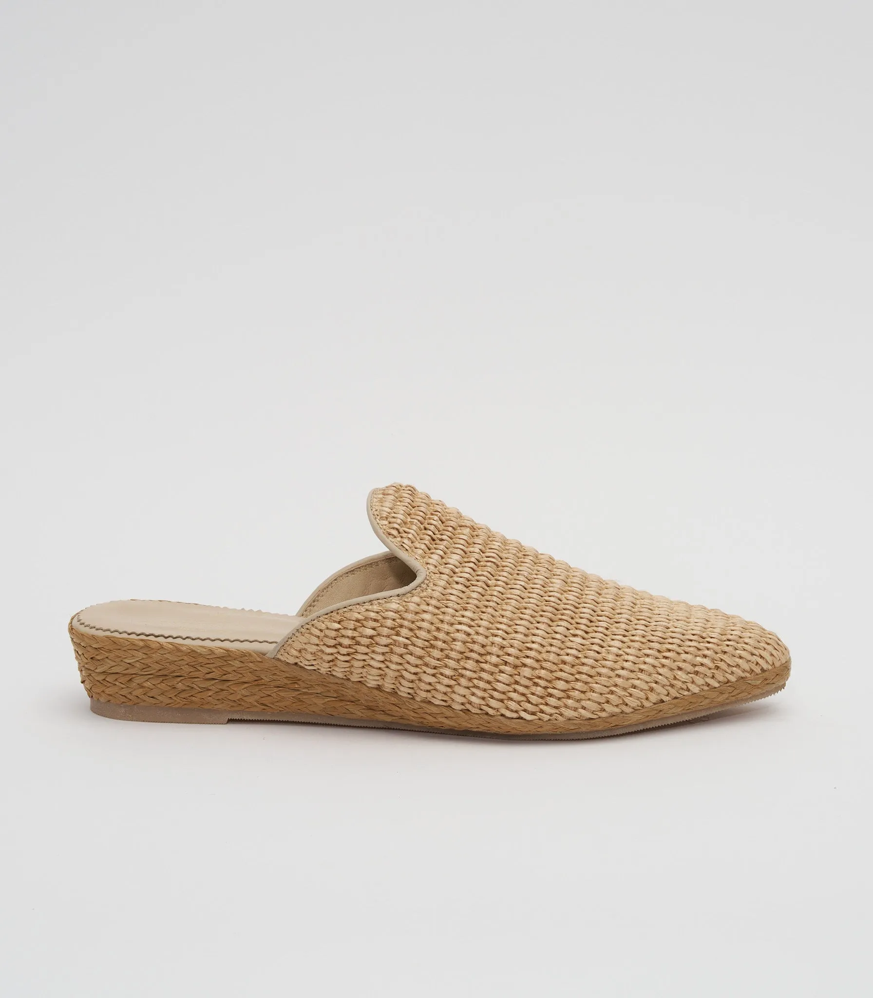 The Luna Rafia Sand