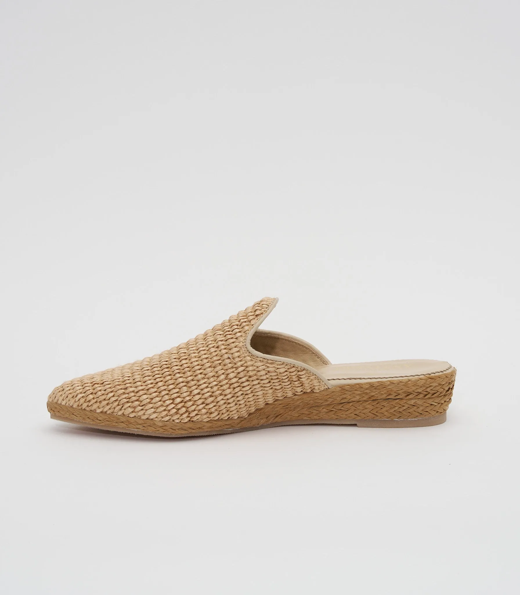 The Luna Rafia Sand